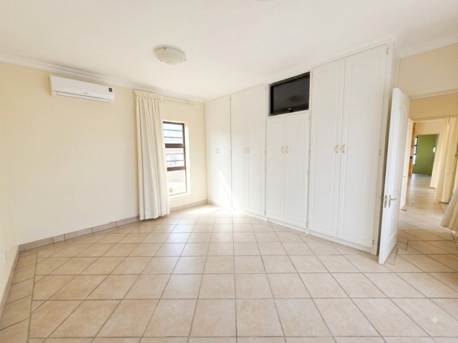 4 Bedroom Property for Sale in Dana Bay Western Cape